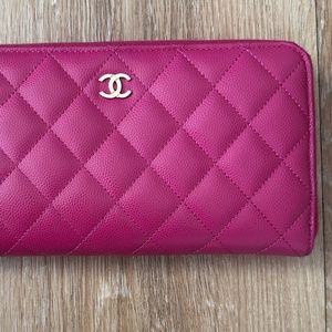 Chanel Caviar Zip Wallet